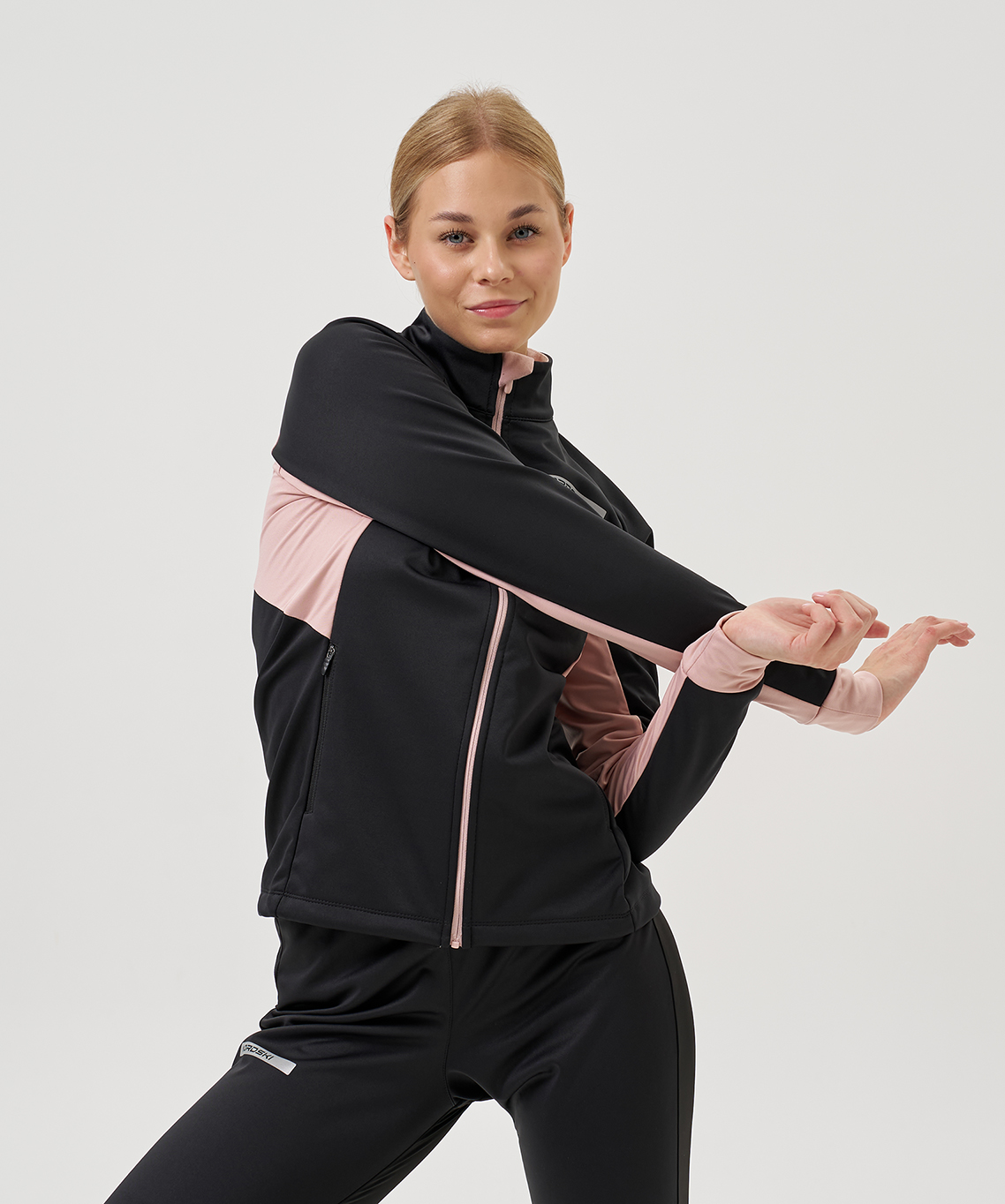 Тренировочная куртка Nordski Core Black/Soft Pink W